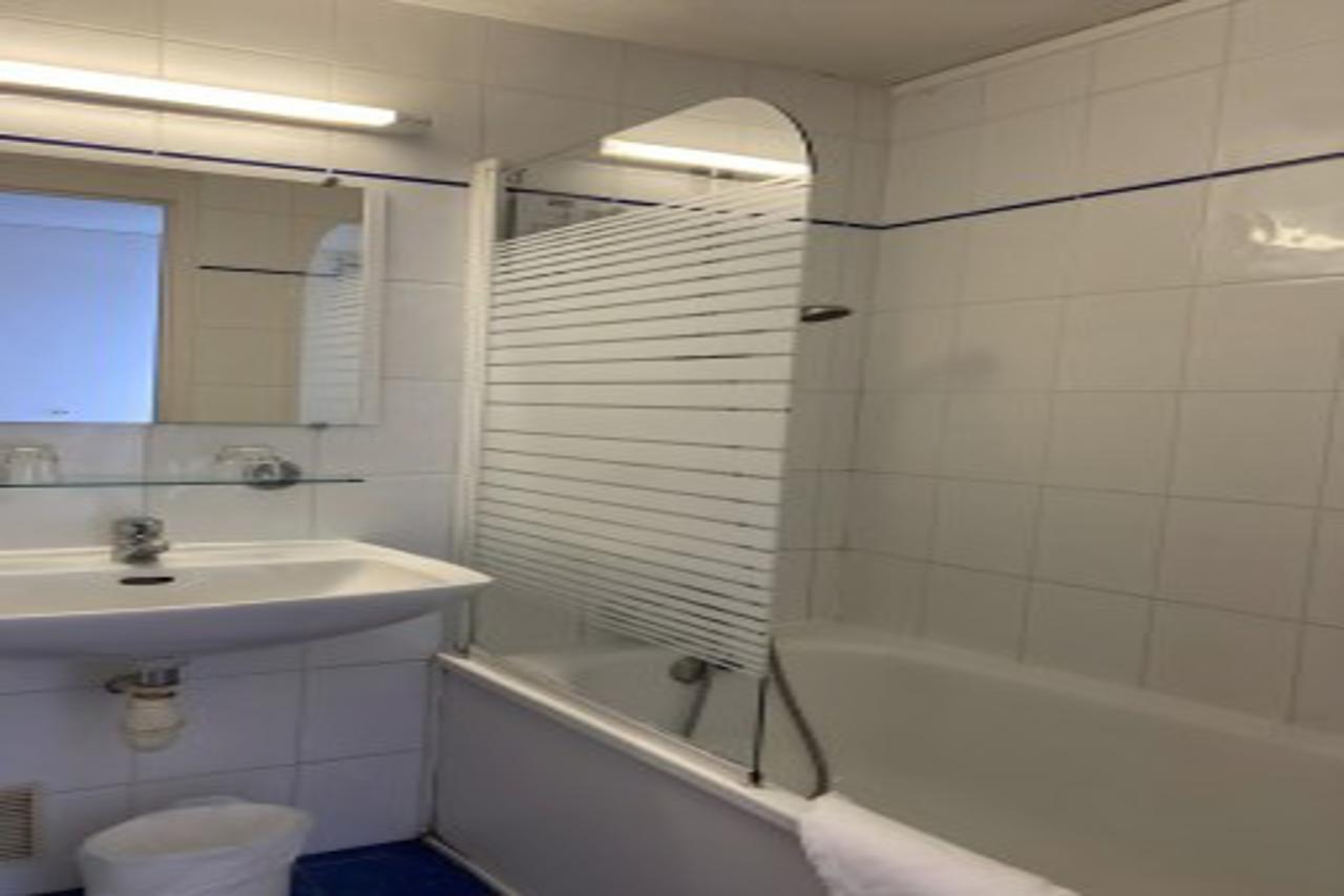 Shelder Hotel - Cherbourg En Cotentin - Equeurdreville Exterior foto